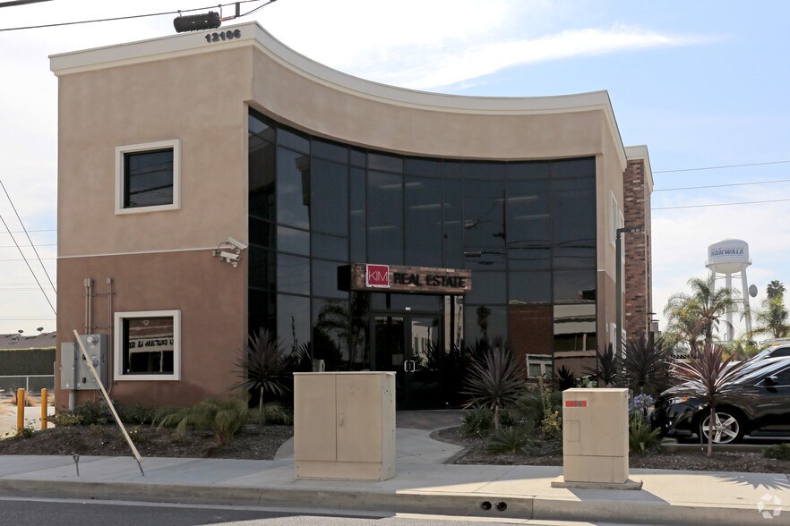 Primary Photo Of 12106 Front St, Norwalk Medical For Sale