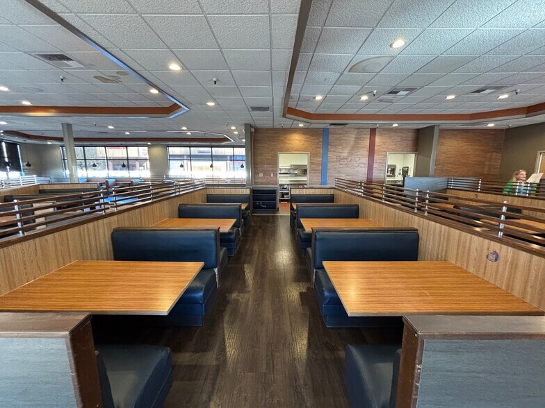 More Photos Of 5312 Old Redwood Hwy, Petaluma Restaurant For Sale