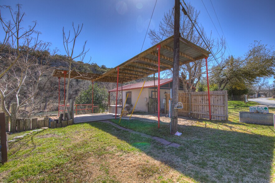 More Photos Of 7367 River Rd, New Braunfels Lodge Meeting Hall For Sale