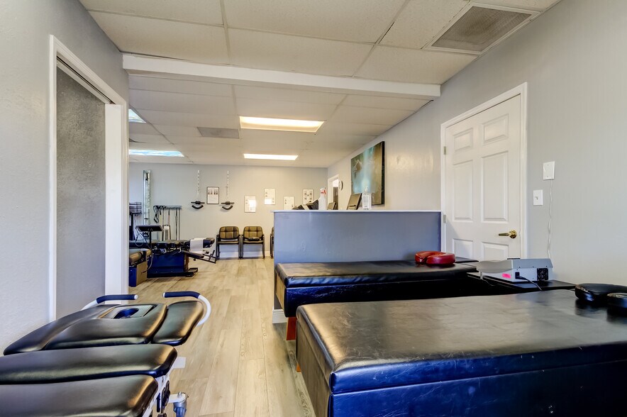 More Photos Of 6500-6514 Central Ave, Saint Petersburg Office For Sale