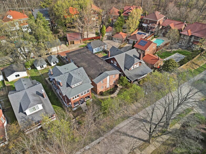 More Photos Of 2189 Baringer Ave, Louisville Apartments For Sale