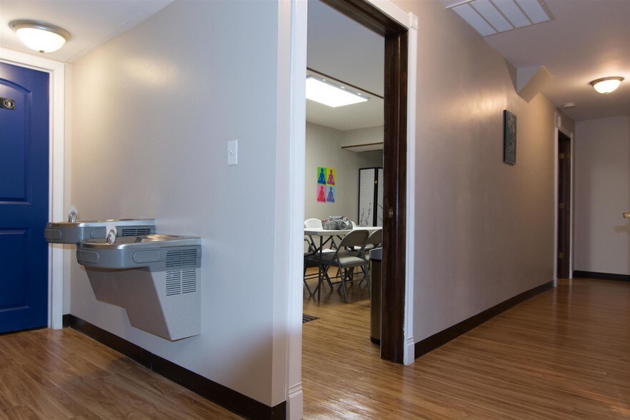 More Photos Of 600 E Old Hickory Blvd, Madison Freestanding For Sale