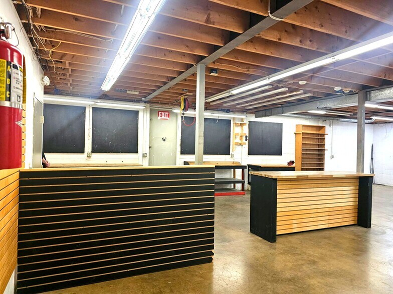 More Photos Of 600 Fairmount Ave, Jamestown Freestanding For Sale