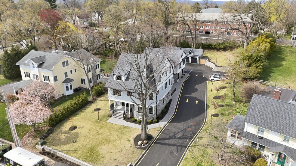 Primary Photo Of 603 Springfield Ave, Summit Apartments For Lease