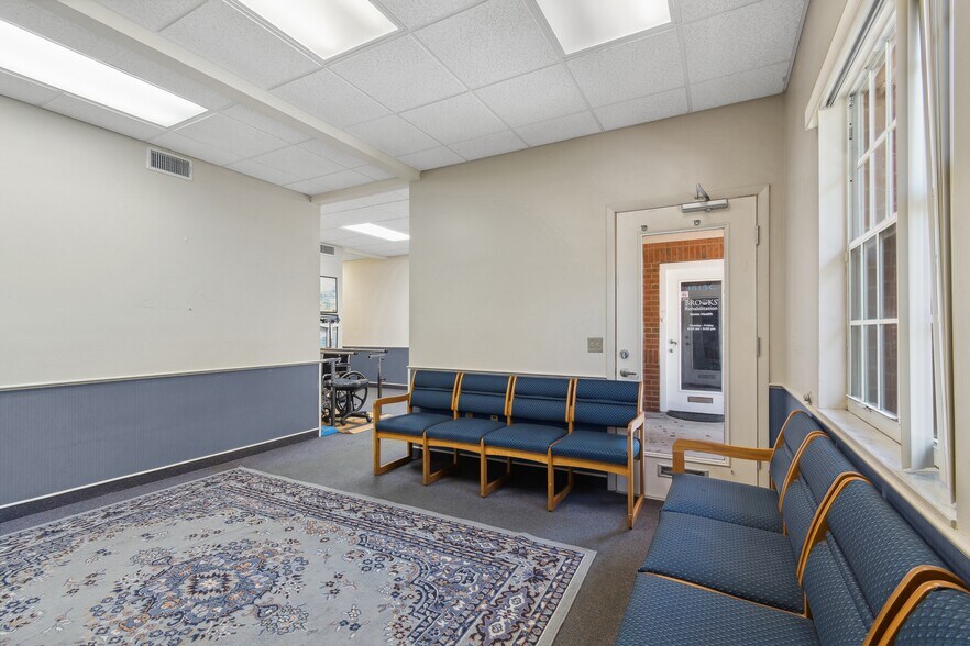 More Photos Of 4615 NW 53rd Ave, Gainesville Medical For Sale