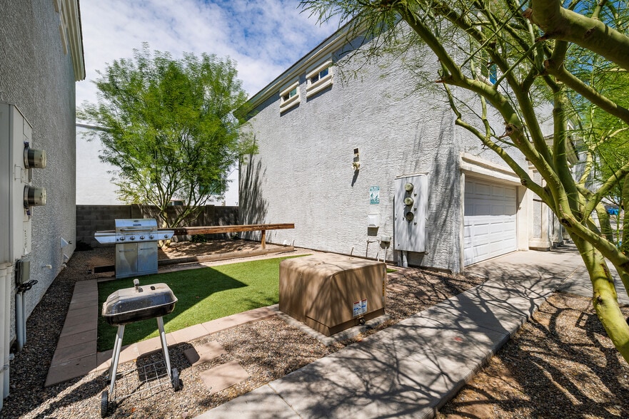 More Photos Of 1341 E Polk St, Phoenix Apartments For Sale