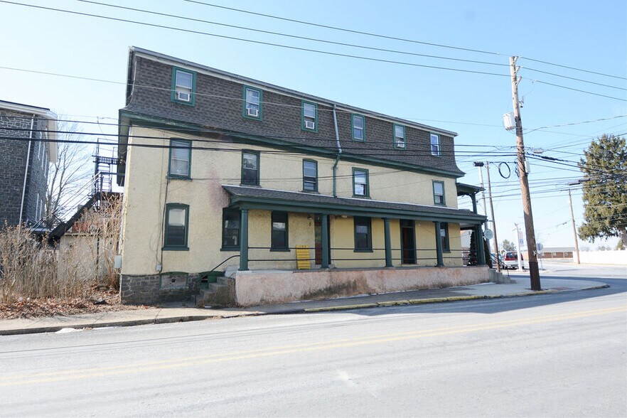 More Photos Of 101 S Main St, Richlandtown Restaurant For Sale