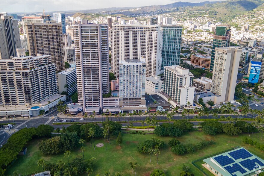 More Photos Of 1920 Ala Moana Blvd, Honolulu Hotel For Lease