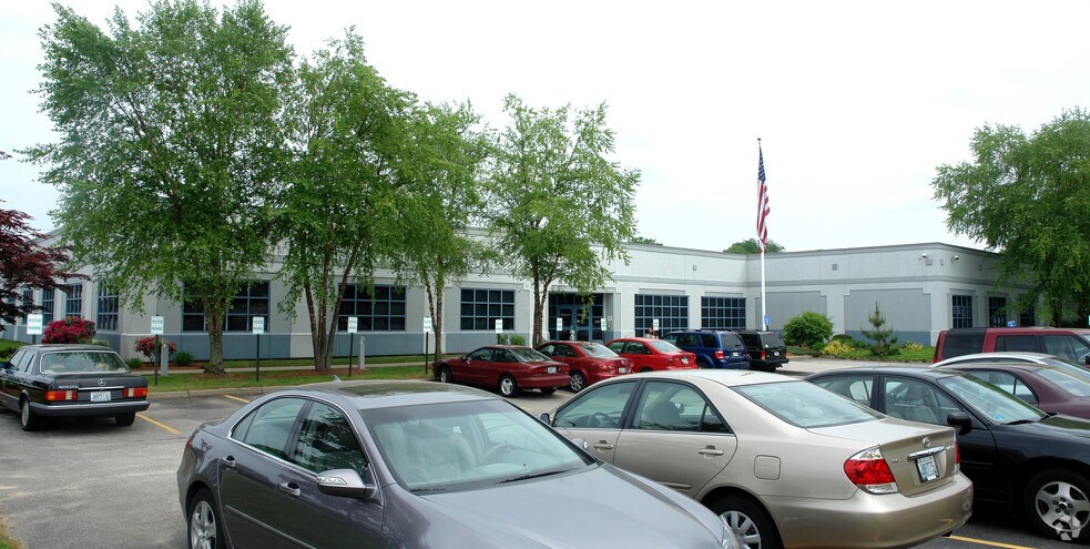 More Photos Of 480 Jefferson Blvd, Warwick Office For Lease