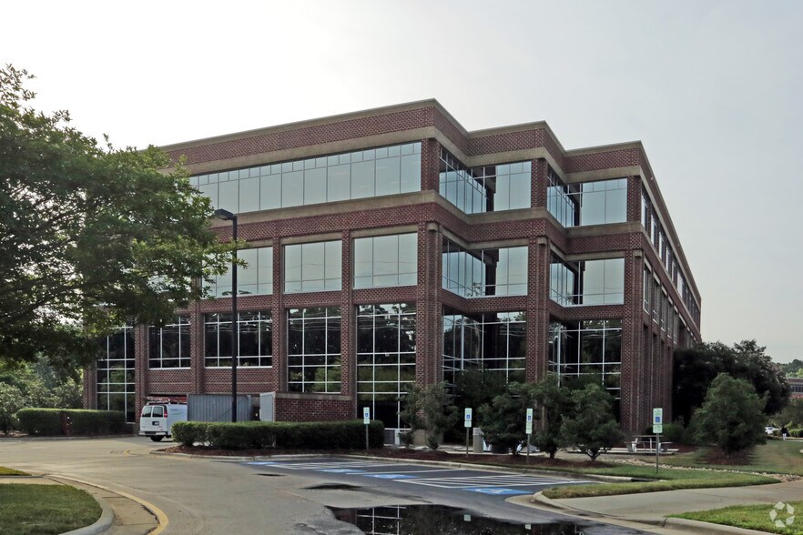 More Photos Of 400 Regency Forest Dr, Cary Office For Lease