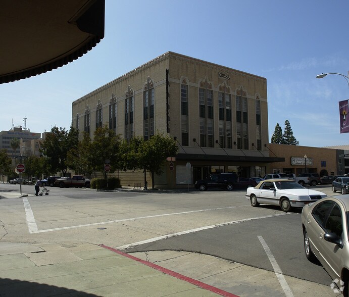 Primary Photo Of 1401 19th St, Bakersfield Office For Lease