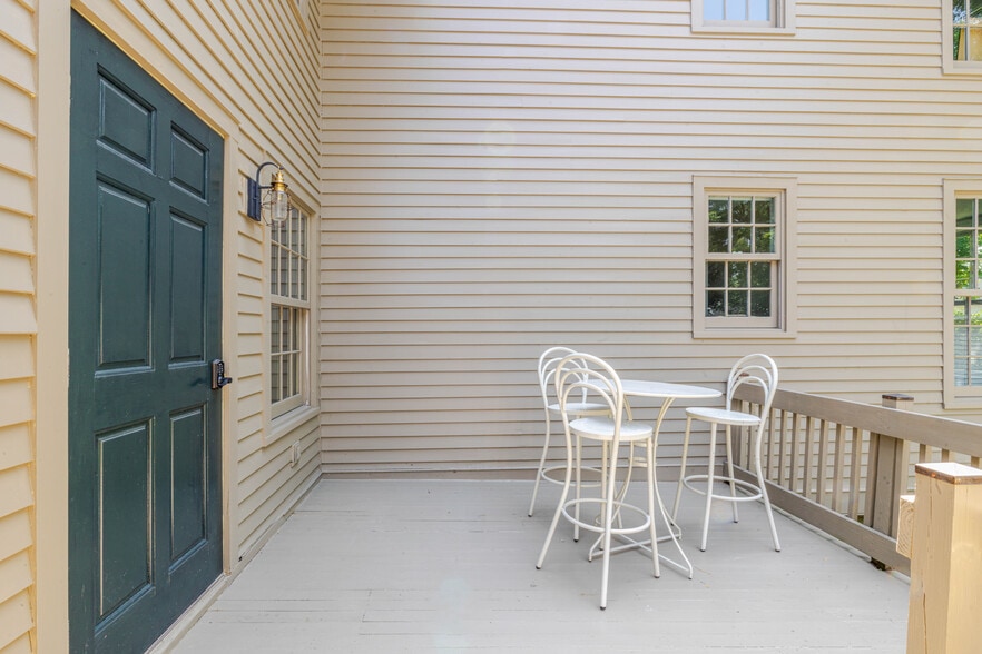 More Photos Of 16 Hudson St, Kinderhook Storefront Retail Residential For Lease