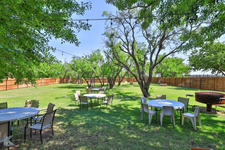 More Photos Of 2180 Maple St, Abilene Specialty For Sale
