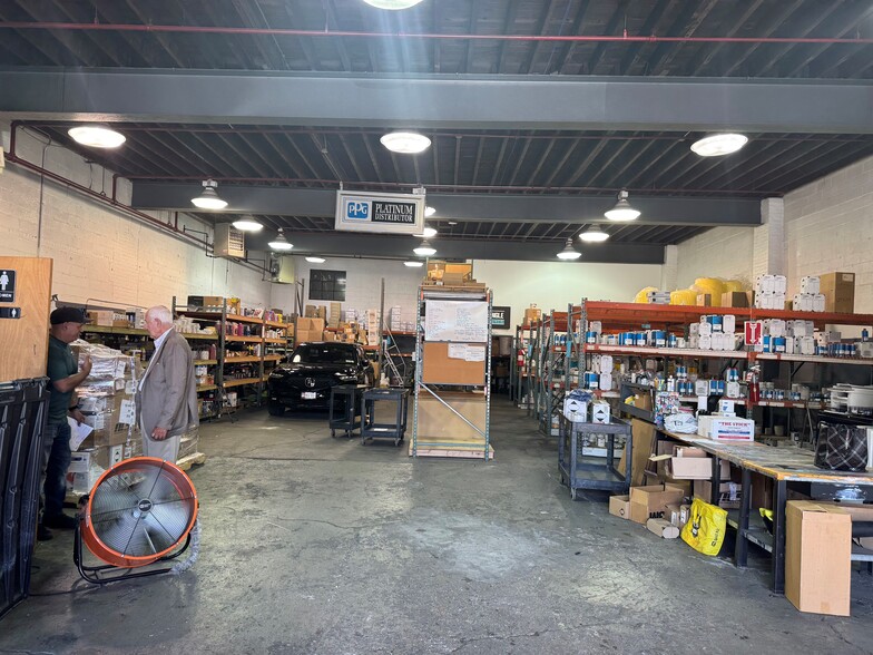 More Photos Of 2241A Light St, Bronx Industrial For Lease