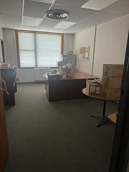 More Photos Of 6810 SE Dwight St, Topeka Industrial For Sale