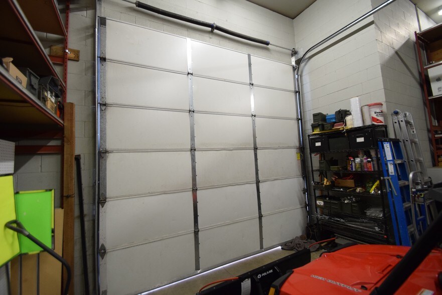 More Photos Of 310 SE Railroad St, Bend Storefront Retail Residential For Lease