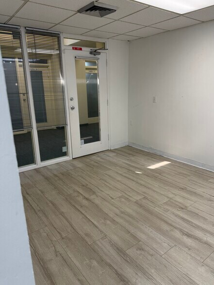 More Photos Of 300-320 SW 2nd St, Fort Lauderdale Loft Creative Space For Lease