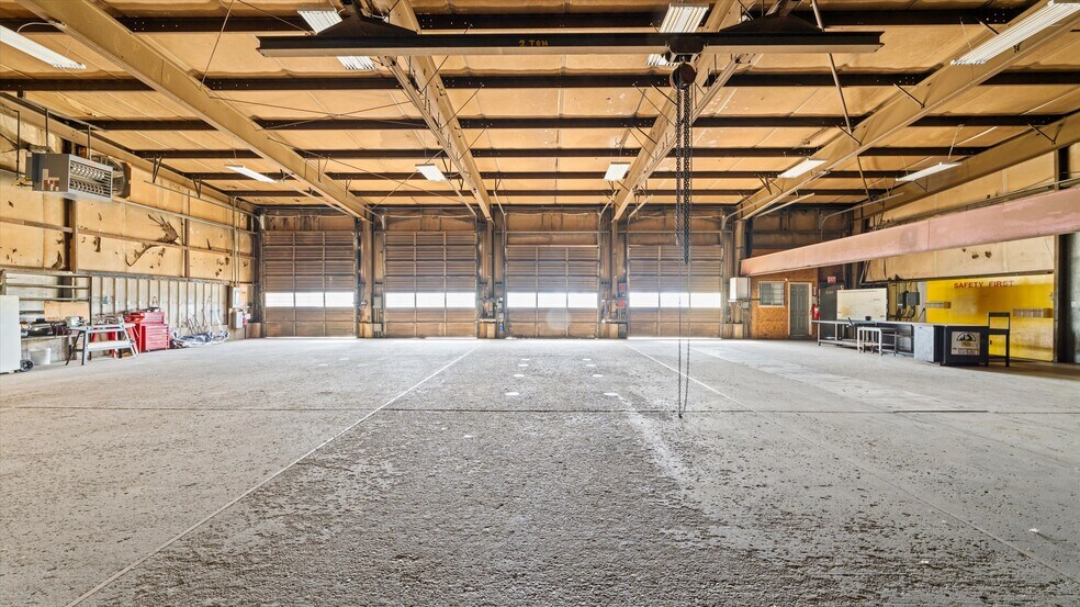 More Photos Of 1722 Morgan Rd, Sunnyside Warehouse For Sale