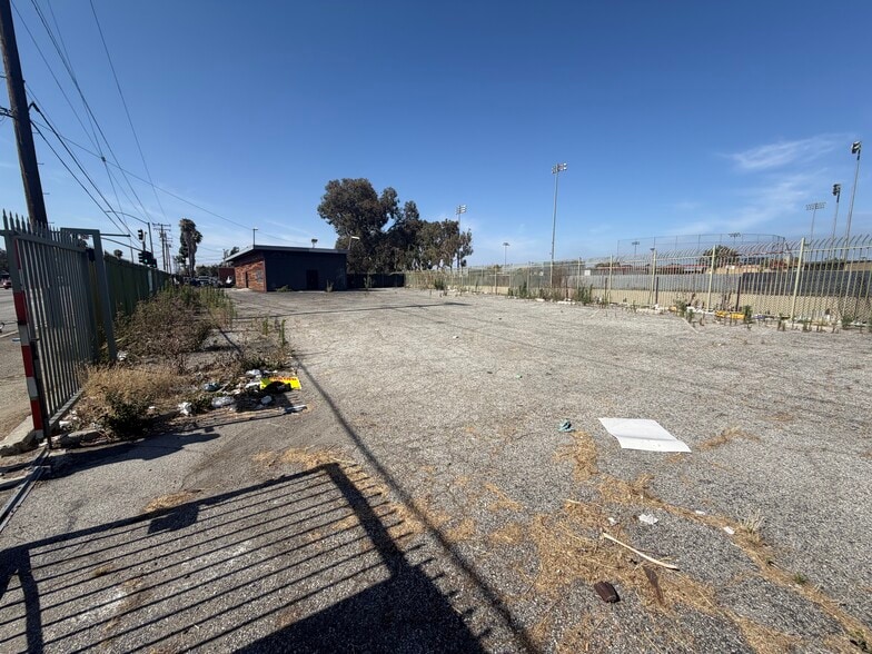 More Photos Of 2140 S Santa Fe Ave, Compton Medical For Lease