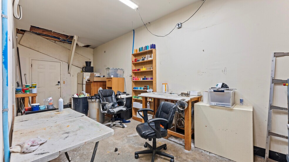 More Photos Of 240 Hwy 101, Bandon Freestanding For Sale