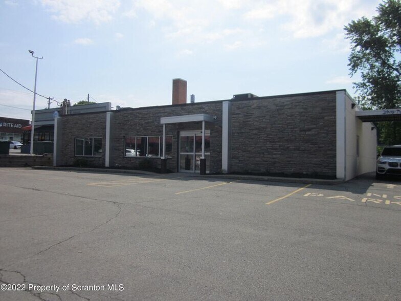 More Photos Of 311 S Blakely St, Scranton General Retail For Sale