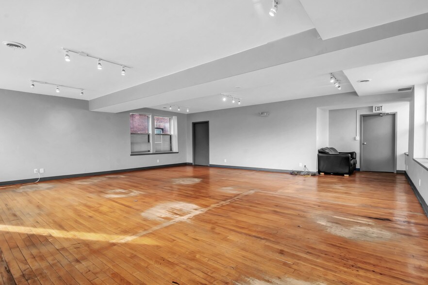 More Photos Of 110 Elmwood Ave, Buffalo Storefront Retail Office For Sale