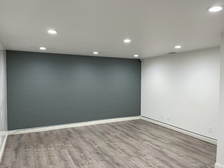 More Photos Of 438 Auzerais Ave, San Jose Distribution For Sale