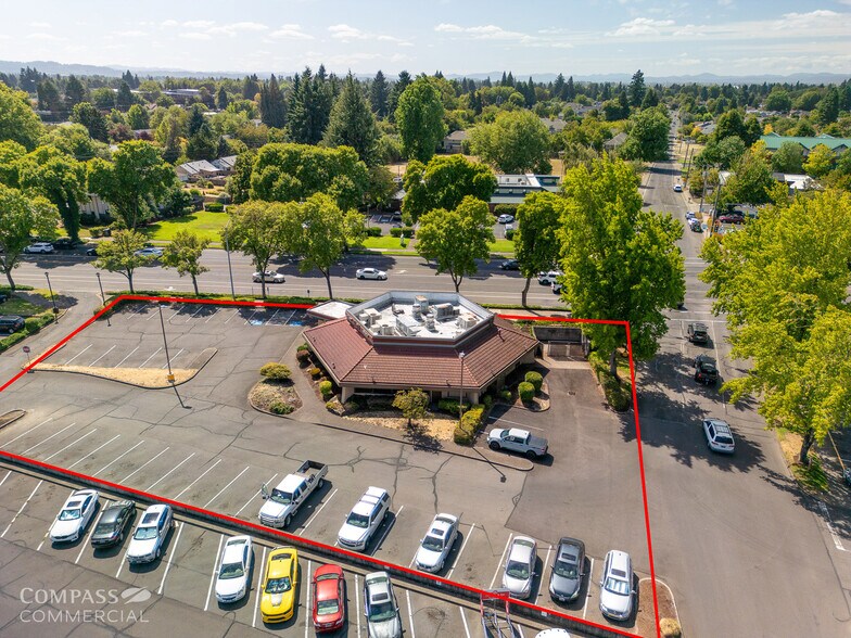 More Photos Of 15-85 Division Ave, Eugene General Retail For Lease