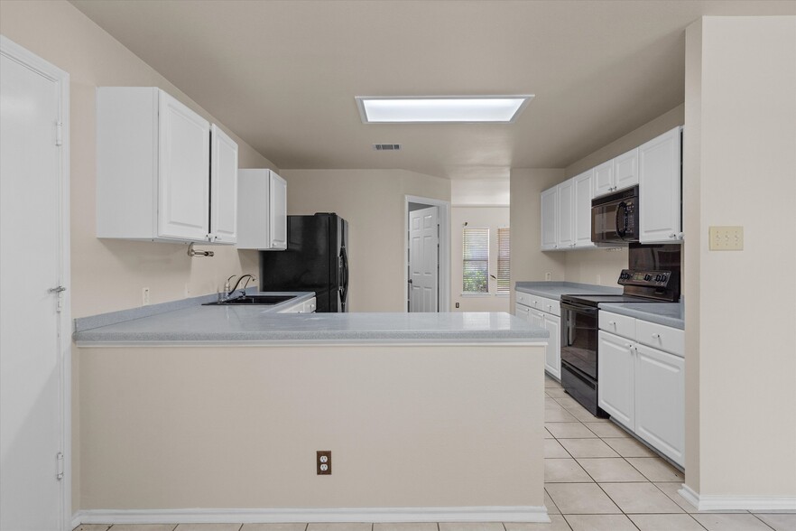 More Photos Of 201 Covala Dr, Cedar Park Specialty For Sale