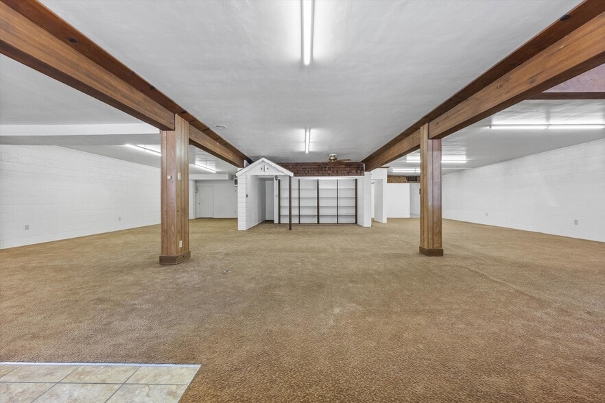 More Photos Of 16 Tobias St, Kernville Storefront Retail Residential For Sale