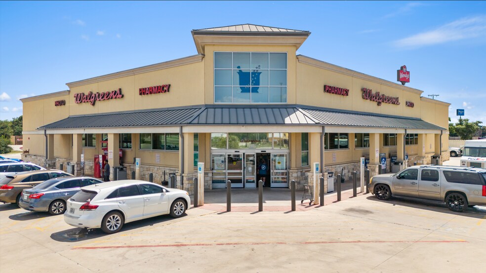 Primary Photo Of 1210 Business Interstate 35 hwy, New Braunfels Drugstore For Sale