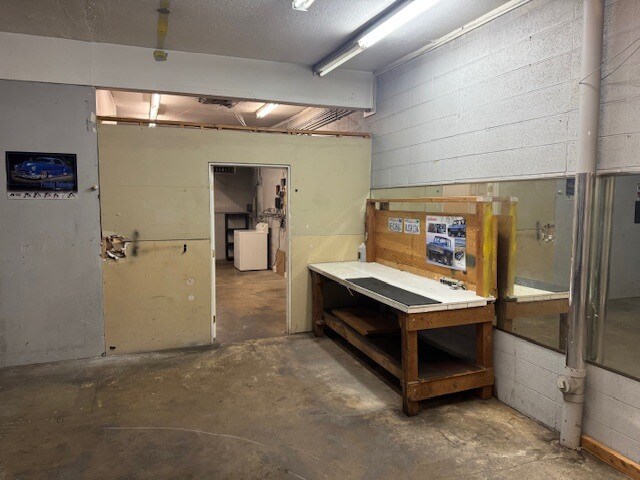 More Photos Of 380 Washington Blvd, Ogden General Retail For Lease