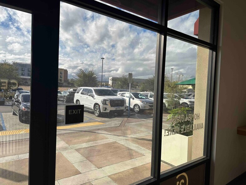 More Photos Of 27559 Newport Rd, Menifee Storefront For Lease