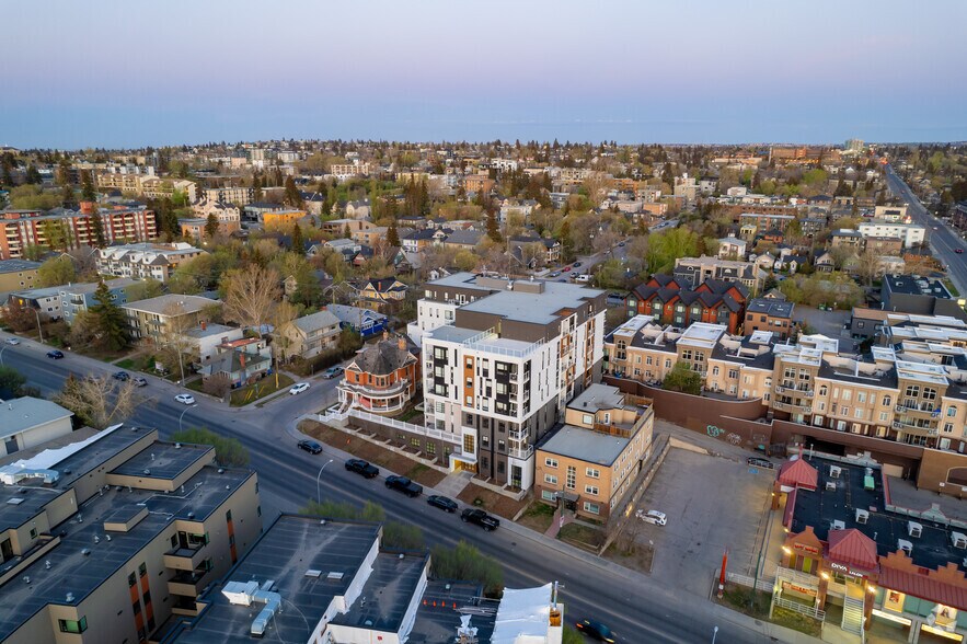 More Photos Of 1420 19 Av SW, Calgary Apartments For Sale