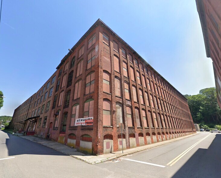More Photos Of 132-176 Franklin St, Norwich Manufacturing For Sale