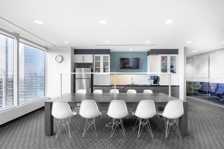 More Photos Of 1816 Crowchild Trail NW, Calgary Coworking Space