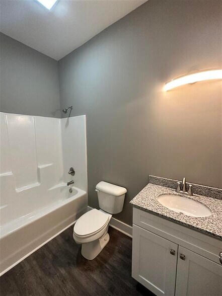 More Photos Of 1327 Park St, Bowling Green Apartments For Sale