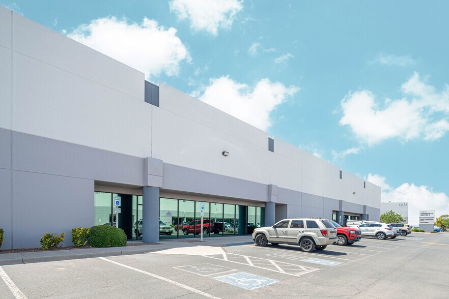 More Photos Of 12130 Esther Lama Dr, El Paso Warehouse For Lease