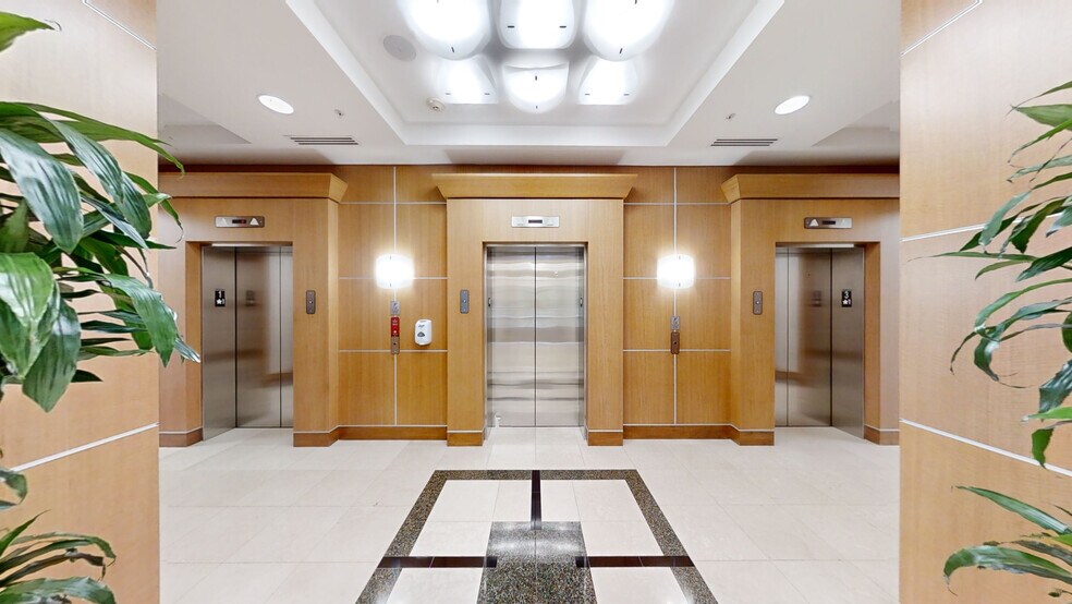 More Photos Of 1641 Worthington Rd, West Palm Beach Office For Lease