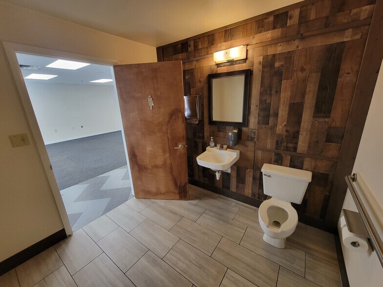 More Photos Of 167 S Madison Ave, Loveland Industrial For Sale