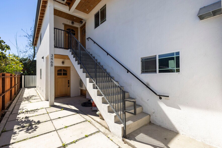 More Photos Of 3468 W 71st St, Los Angeles Apartments For Sale