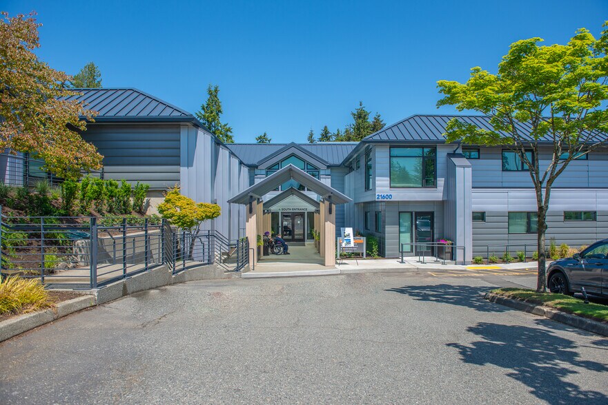 More Photos Of 21600 Highway 99, Edmonds Medical For Lease