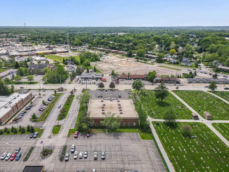 More Photos Of 32875 Solon Rd, Solon Medical For Lease