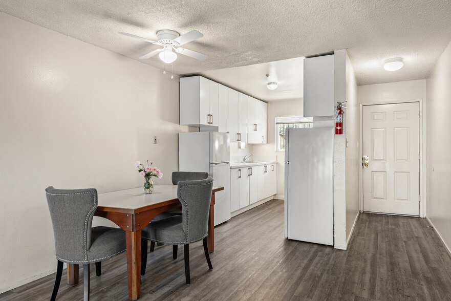 More Photos Of 8025 Beverly Dr, Rohnert Park Apartments For Sale