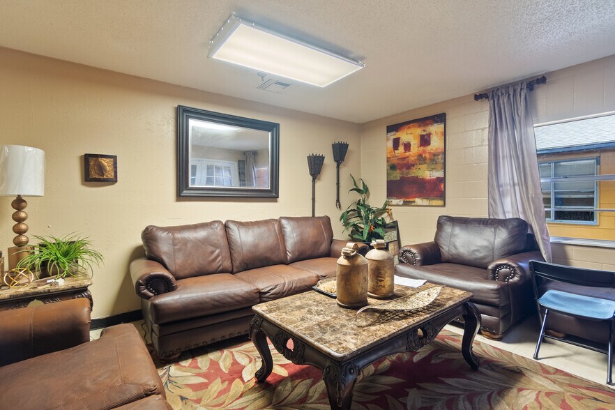 More Photos Of 4606 Connelly St, Austin Assisted Living For Sale