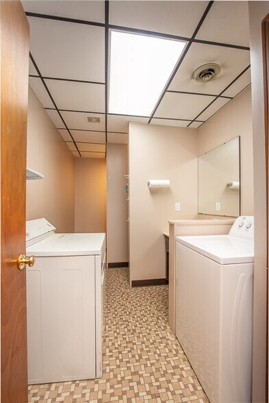 More Photos Of 510 Rosebank Ave, Nashville Schools For Lease