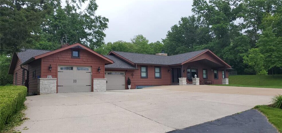 Primary Photo Of 19001 US Highway 66, Pacific Flex For Sale