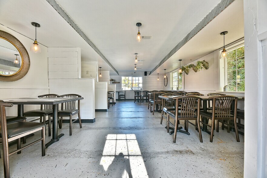 More Photos Of 1213 W Main St, Medford Restaurant For Sale