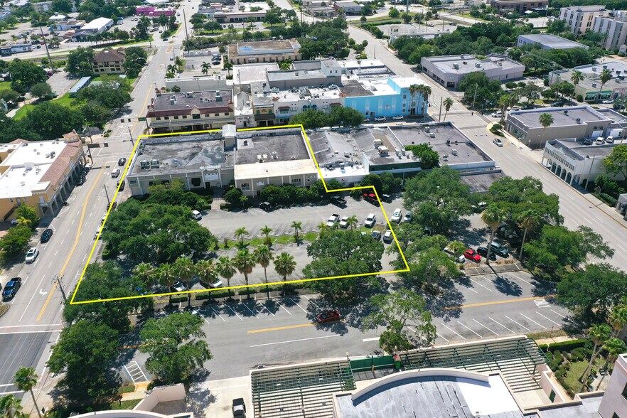 More Photos Of 2045 14th Ave, Vero Beach Office Residential For Sale