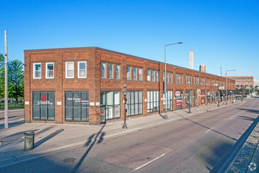 Primary Photo Of 2470-2512 University Ave W, Saint Paul General Retail For Lease